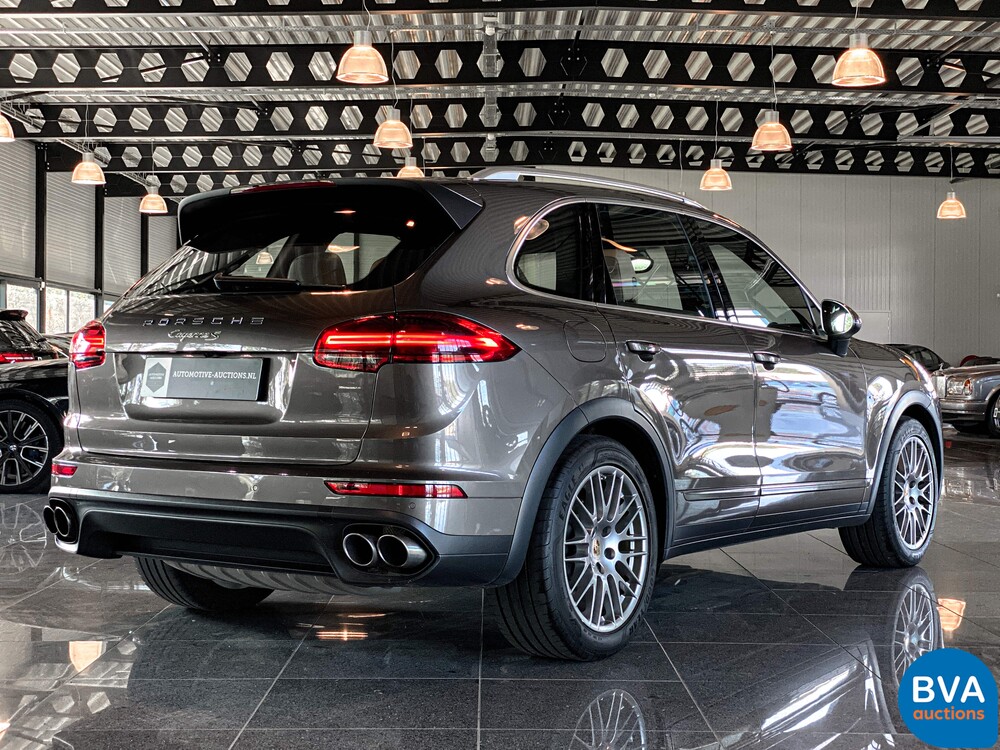 Porsche Cayenne 3.0 S E-Hybrid 462pk 2015 Plug-in Hybride -Org NL- 8-ZHF-83
