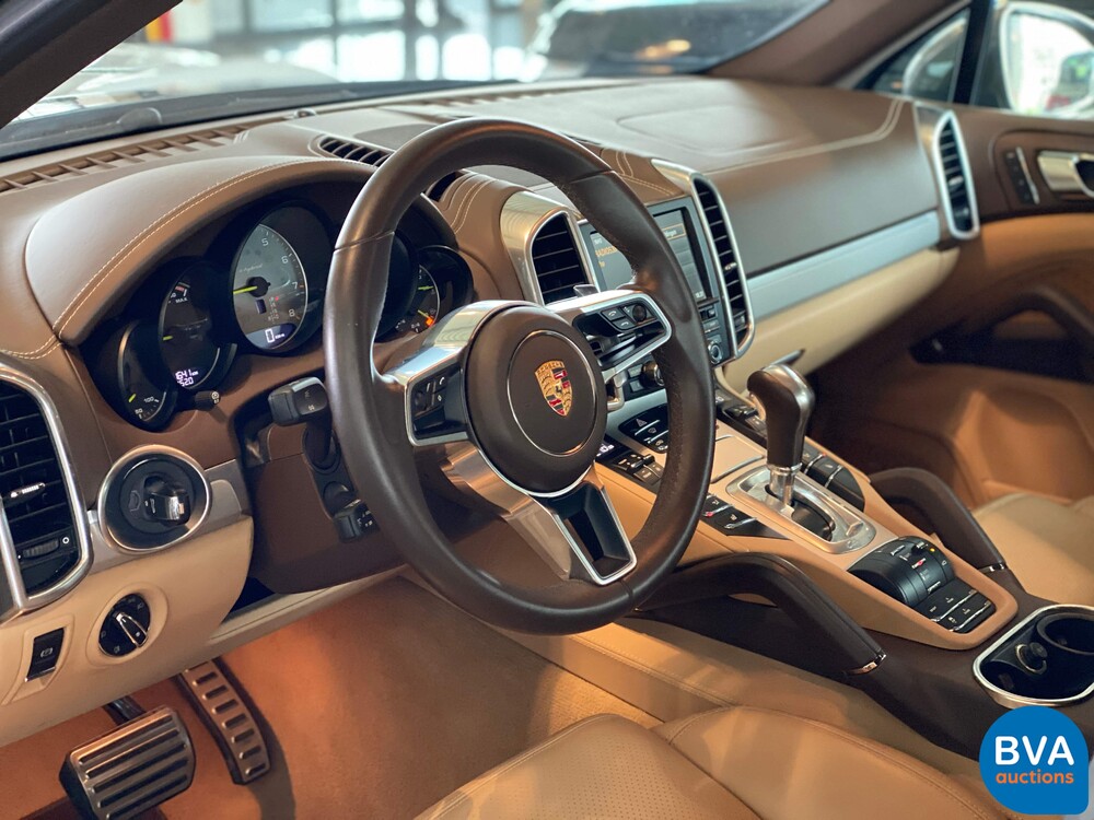 Porsche Cayenne 3.0 S E-Hybrid 462pk 2015 Plug-in Hybride -Org NL- 8-ZHF-83
