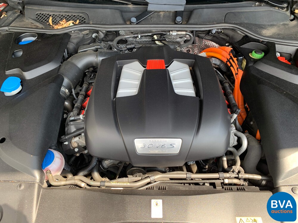 Porsche Cayenne 3.0 S E-Hybrid 462pk 2015 Plug-in Hybride -Org NL- 8-ZHF-83