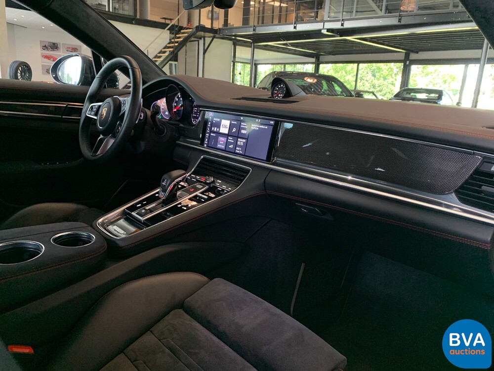 Porsche Panamera 4.0 GTS Sportchrono 460pk 2019, NL-kenteken