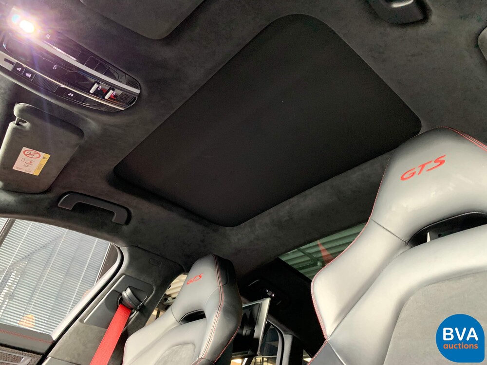 Porsche Panamera 4.0 GTS Sportchrono 460pk 2019, NL-kenteken
