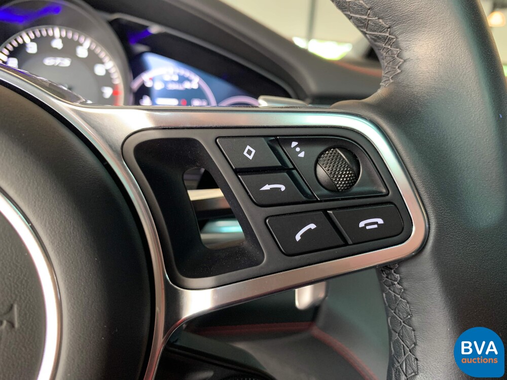 Porsche Panamera 4.0 GTS Sportchrono 460pk 2019, NL-kenteken