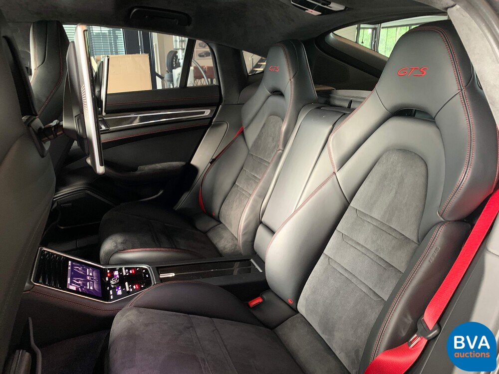 Porsche Panamera 4.0 GTS Sportchrono 460pk 2019, NL-kenteken