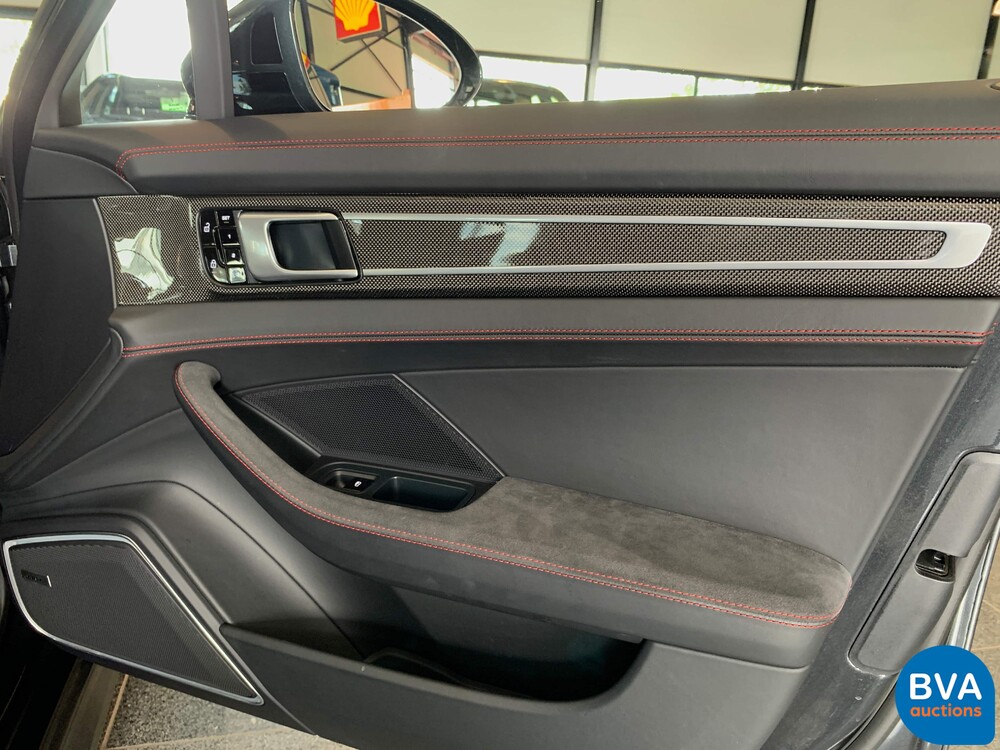 Porsche Panamera 4.0 GTS Sportchrono 460pk 2019, NL-kenteken