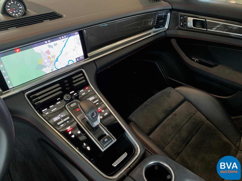 Porsche Panamera 4.0 GTS Sportchrono 460pk 2019, NL-kenteken