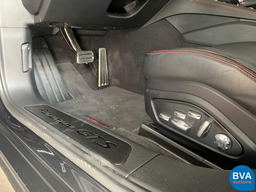 Porsche Panamera 4.0 GTS Sportchrono 460pk 2019, NL-kenteken