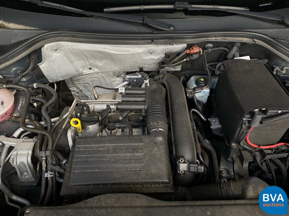 Volkswagen Tiguan 1.4 TSI R-Line Edition 150hp 2015 -Org. NL-, HD-114-G.