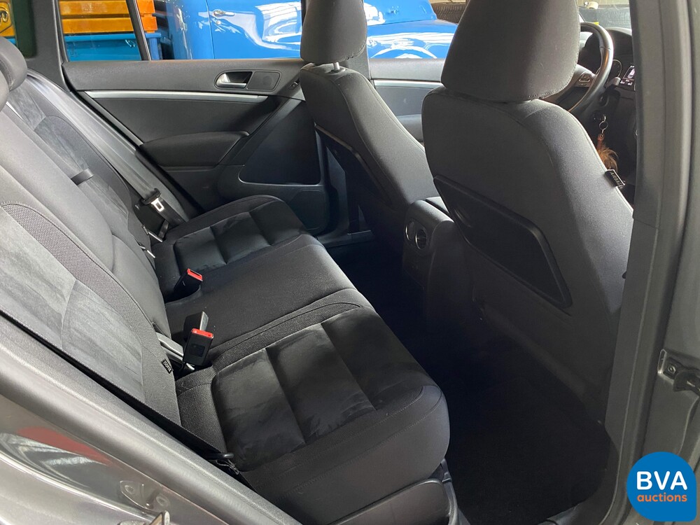 Volkswagen Tiguan 1.4 TSI R-Line Edition 150hp 2015 -Org. NL-, HD-114-G.