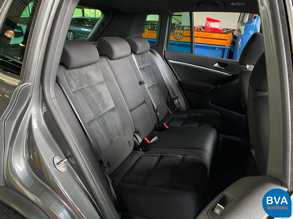 Volkswagen Tiguan 1.4 TSI R-Line Edition 150hp 2015 -Org. NL-, HD-114-G.