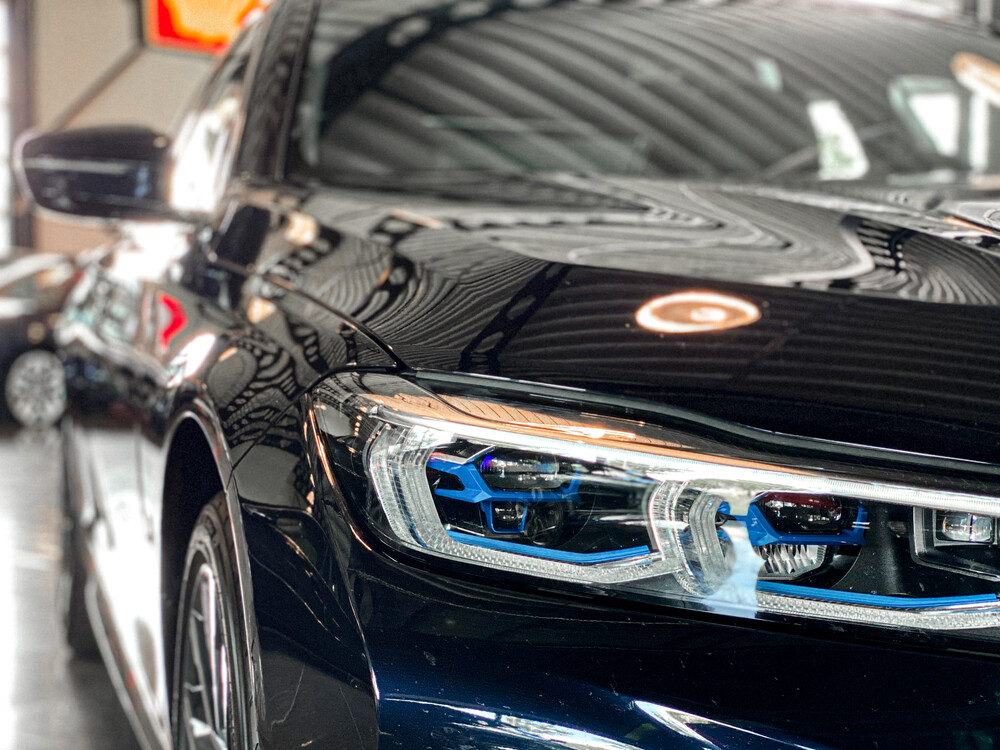 BMW 740Li xDrive High Executive M-Sport 7er LANG 333PS 2021 -GARANTIE-, L-303-RB.