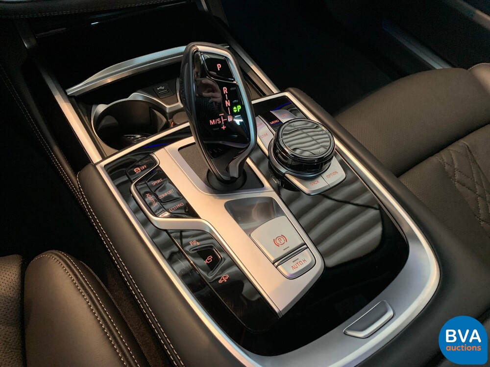 BMW 740Li xDrive High Executive M-Sport 7er LANG 333PS 2021 -GARANTIE-, L-303-RB.