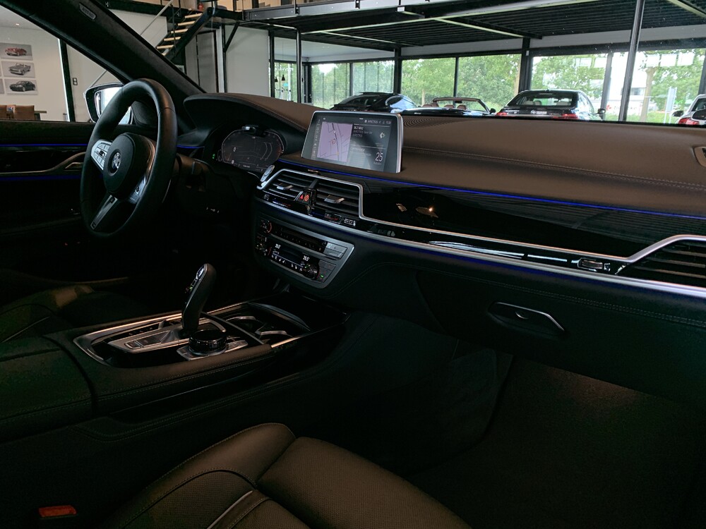 BMW 740Li xDrive High Executive M-Sport 7er LANG 333PS 2021 -GARANTIE-, L-303-RB.