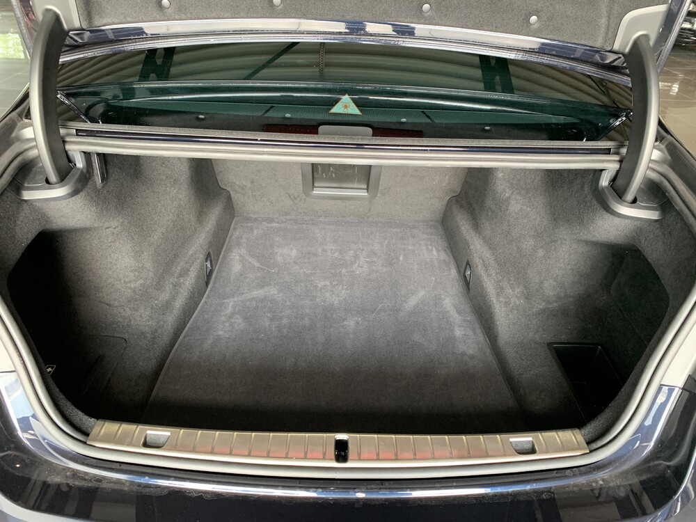 BMW 740Li xDrive High Executive M-Sport 7er LANG 333PS 2021 -GARANTIE-, L-303-RB.