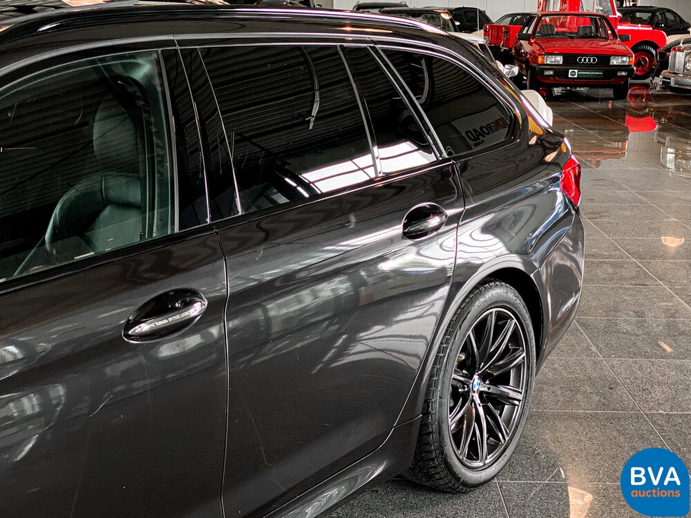 BMW 530d 5-serie Touring High Executive M-sport 265pk 2018, ZT-686-P