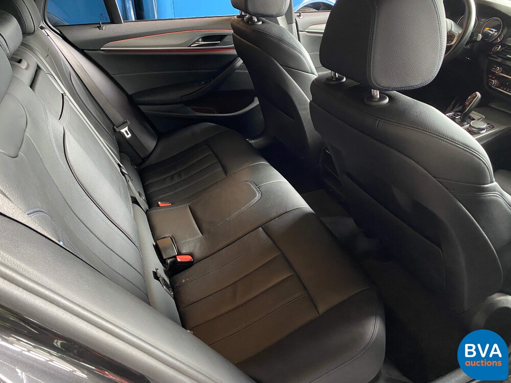 BMW 530d 5-serie Touring High Executive M-sport 265pk 2018, ZT-686-P