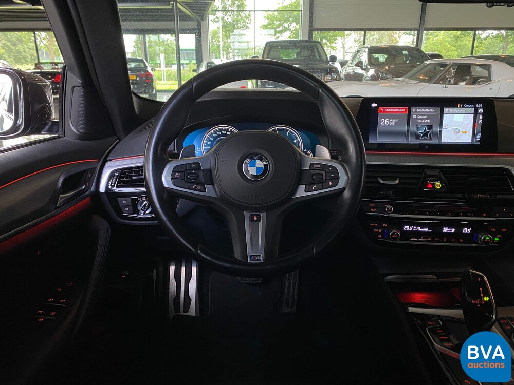 BMW 530d 5-serie Touring High Executive M-sport 265pk 2018, ZT-686-P
