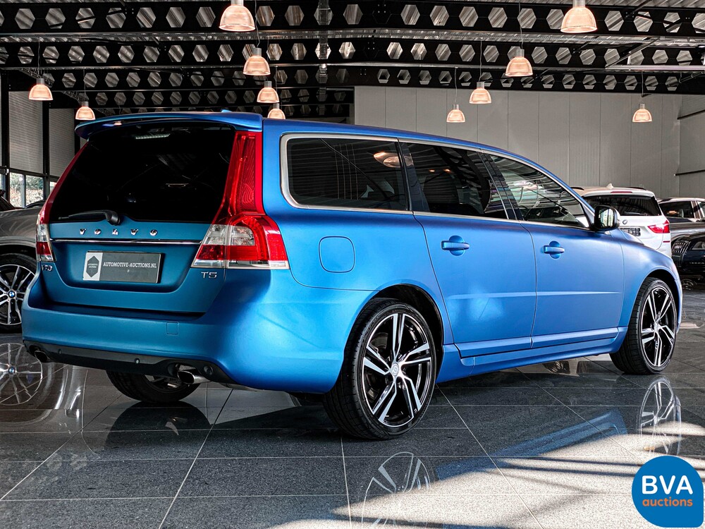 Volvo V70 2.0 T5 Kinetic 245pk 2015, RV-417-T