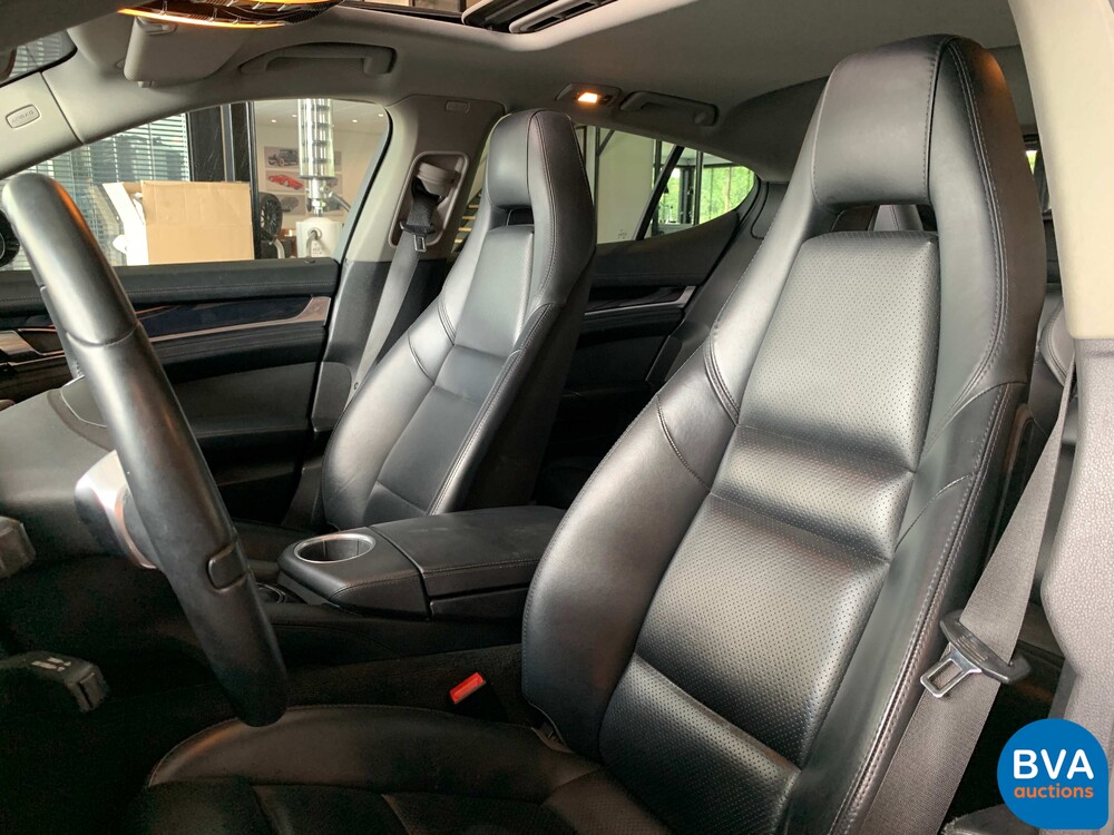 Porsche Panamera3.0 V6 S-Hybrid 3.0 333 PS 2011 Plug-In Hybrid NW-Modell, 27-ZSP-9.