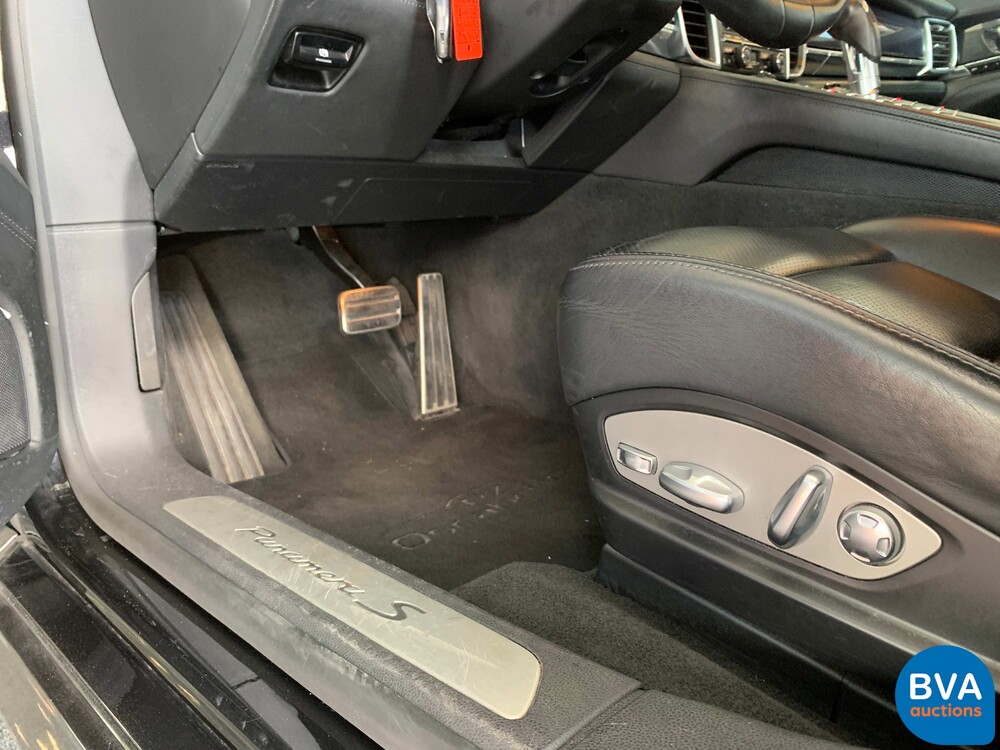 Porsche Panamera3.0 V6 S-Hybrid 3.0 333 PS 2011 Plug-In Hybrid NW-Modell, 27-ZSP-9.