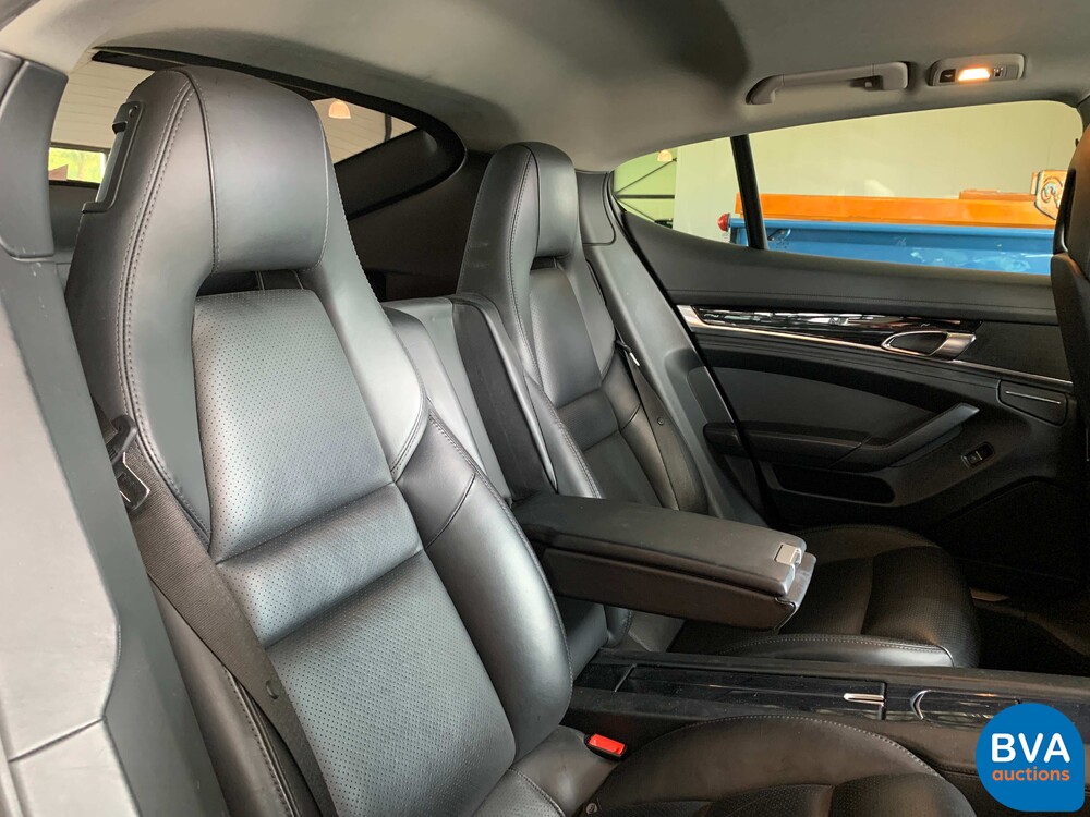 Porsche Panamera3.0 V6 S-Hybrid 3.0 333 PS 2011 Plug-In Hybrid NW-Modell, 27-ZSP-9.