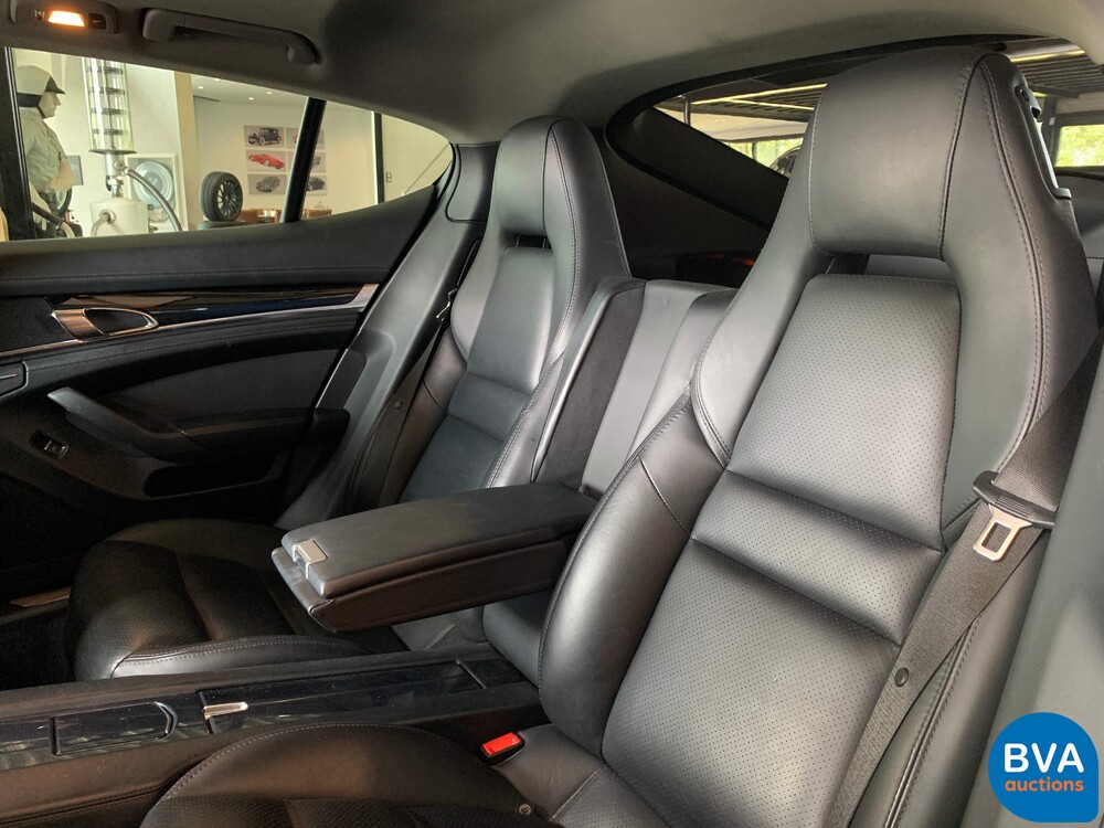 Porsche Panamera3.0 V6 S-Hybrid 3.0 333 PS 2011 Plug-In Hybrid NW-Modell, 27-ZSP-9.