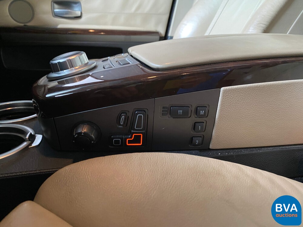 BMW 740i High executive M-sport 7-series 306pk 2005 -Org NL-, 31-RT-XH.