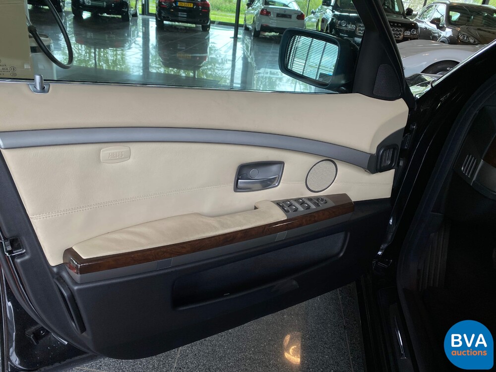 BMW 740i High executive M-sport 7-series 306pk 2005 -Org NL-, 31-RT-XH.