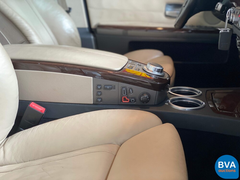 BMW 740i High executive M-sport 7-series 306pk 2005 -Org NL-, 31-RT-XH.