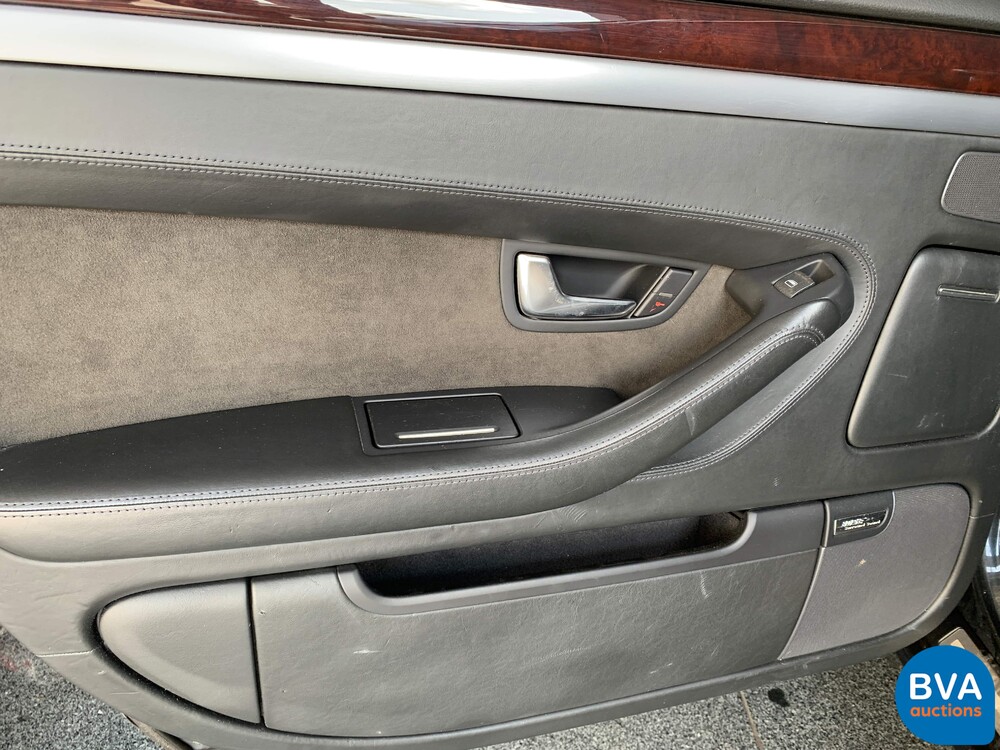 Audi A8 Lang 6.0 W12 Quattro Pro line 450pk 2004, 69-RD-NX
