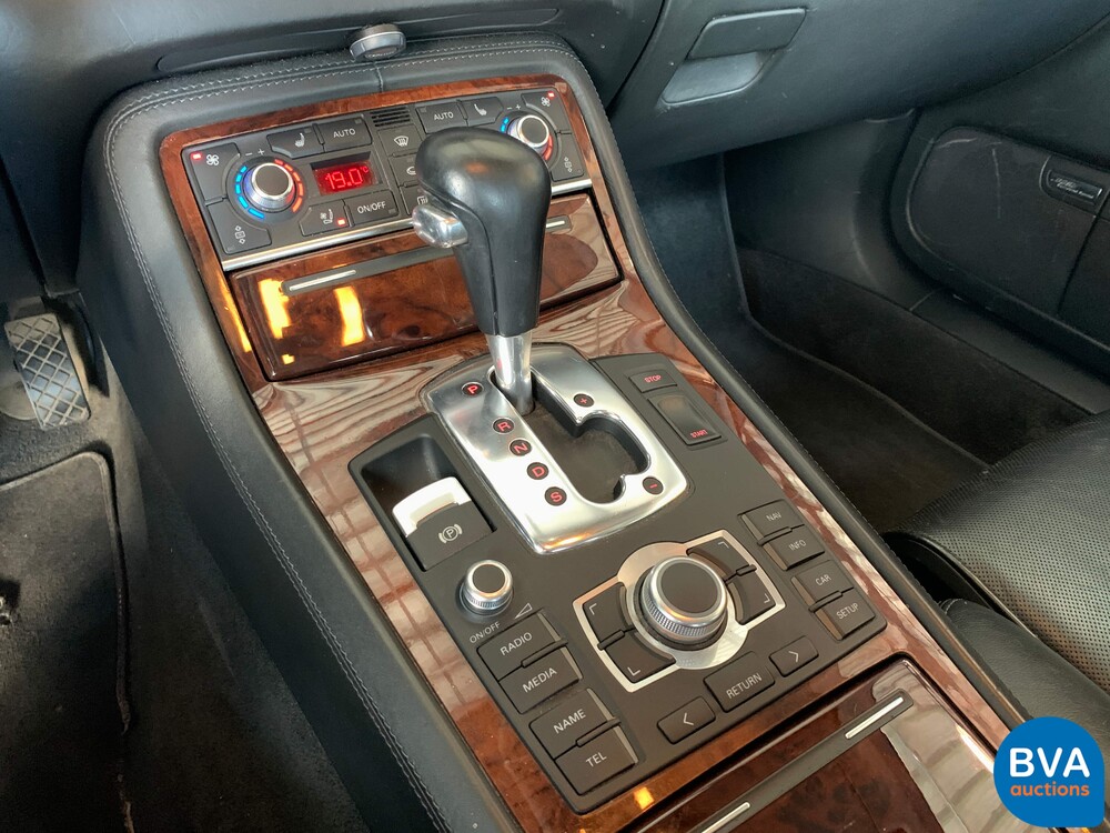 Audi A8 Lang 6.0 W12 Quattro Pro line 450pk 2004, 69-RD-NX