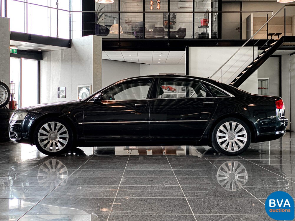 Audi A8 Lang 6.0 W12 Quattro Pro line 450pk 2004, 69-RD-NX