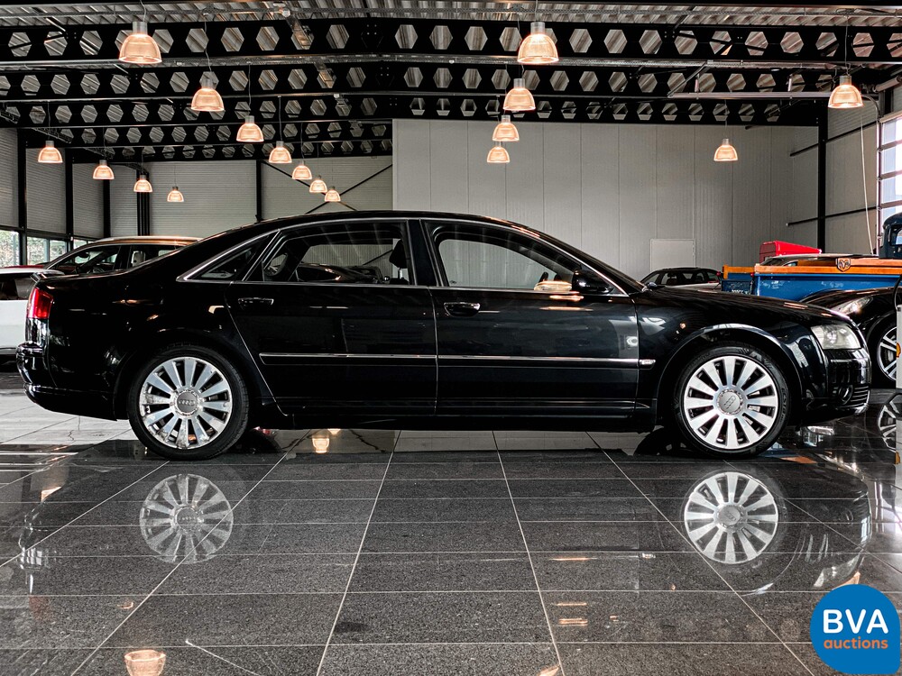 Audi A8 Lang 6.0 W12 Quattro Pro line 450pk 2004, 69-RD-NX