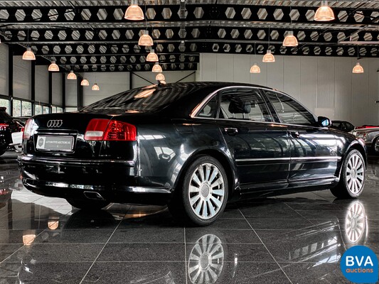 Audi A8 Long 6.0 W12 Quattro Pro line 450hp 2004, 69-RD-NX.