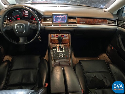 Audi A8 Long 6.0 W12 Quattro Pro line 450hp 2004, 69-RD-NX.