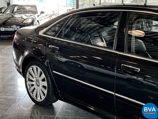 Audi A8 Lang 6.0 W12 Quattro Pro line 450pk 2004, 69-RD-NX