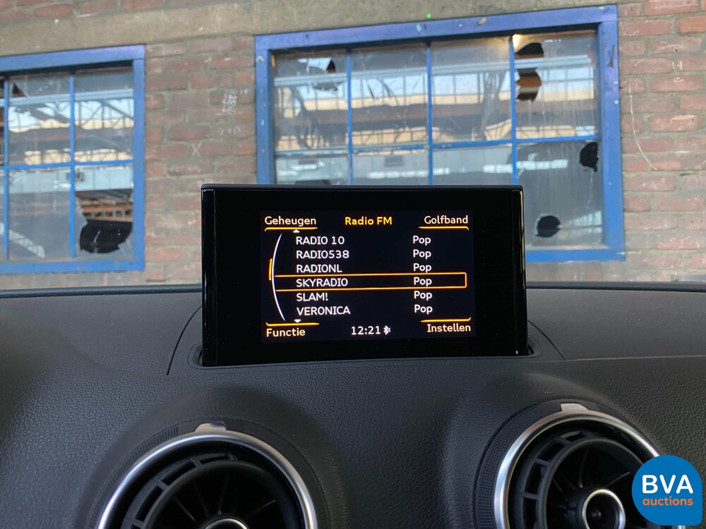 Audi A3 Limousine 1.6 TDI Adrenaline Sport S-line 110PS 2016, -Original NL-, JT-348-Z.