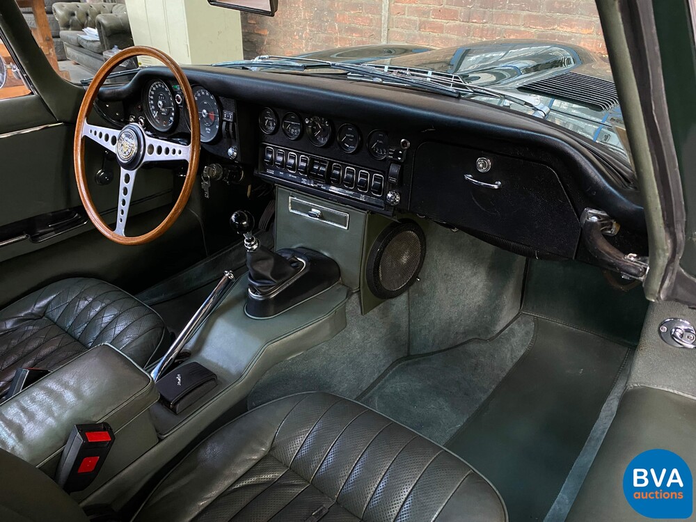 Jaguar E-Typ 4.2 Series II Fixed Head Coupe 265 PS 1976, -Org NL- 94-FL-58.
