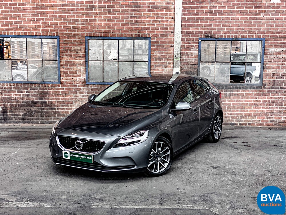 Volvo V40 2.0 D2 Nordic+ Facelift, PK-783-J.