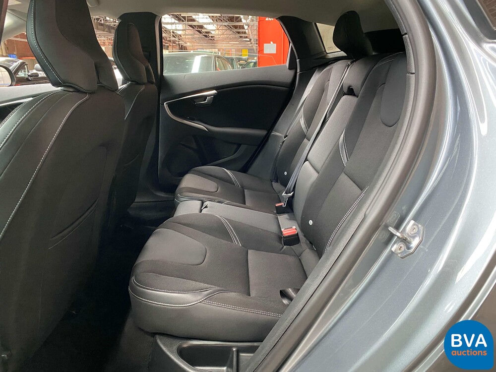 Volvo V40 2.0 D2 Nordic+ Facelift, PK-783-J.