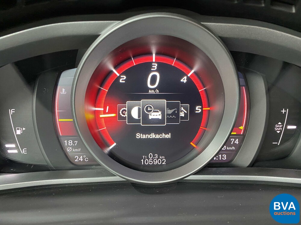 Volvo V40 2.0 D2 Nordic+ Facelift, PK-783-J.