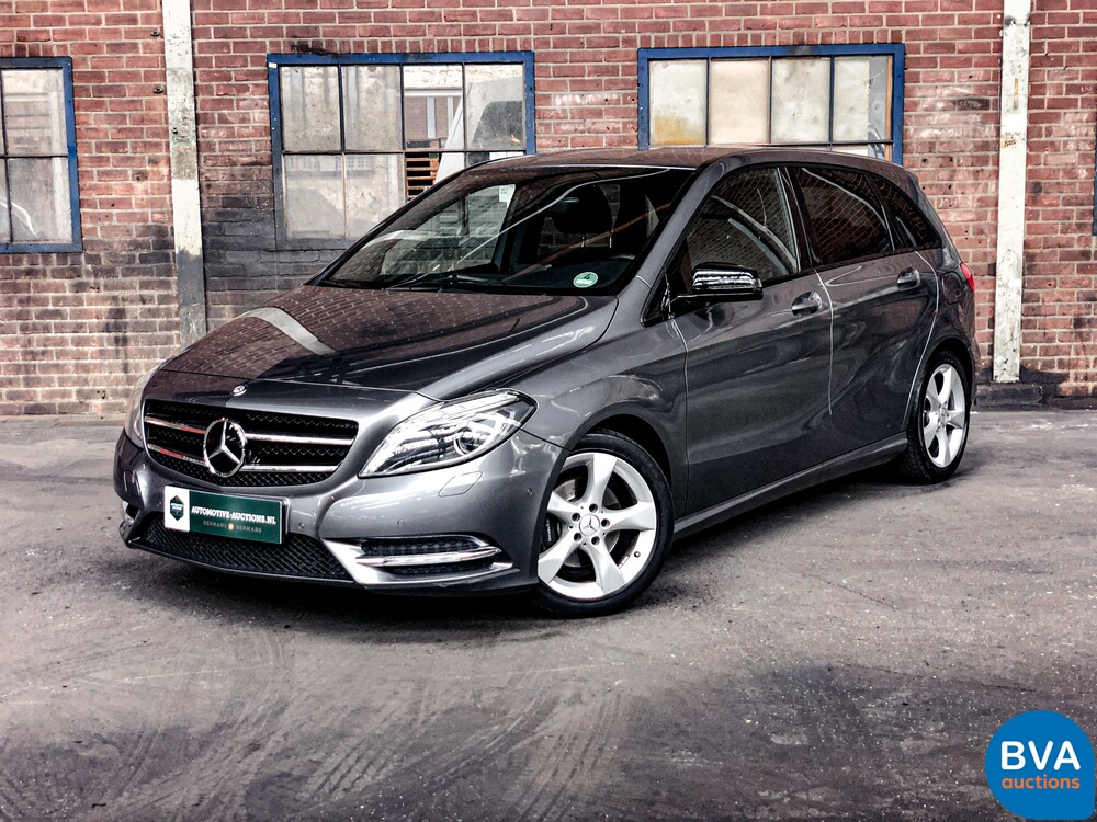 Mercedes-Benz B180 B-Klasse Ambition -Org NL, 2-SHJ-07.