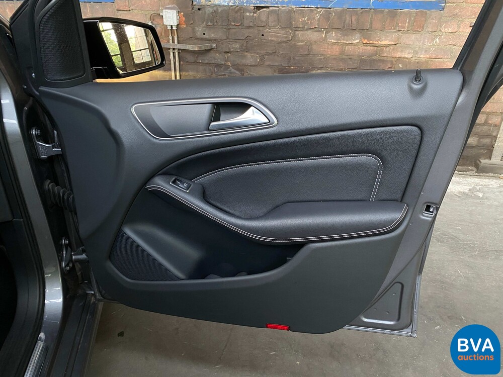 Mercedes-Benz B180 B-Klasse Ambition -Org NL, 2-SHJ-07.