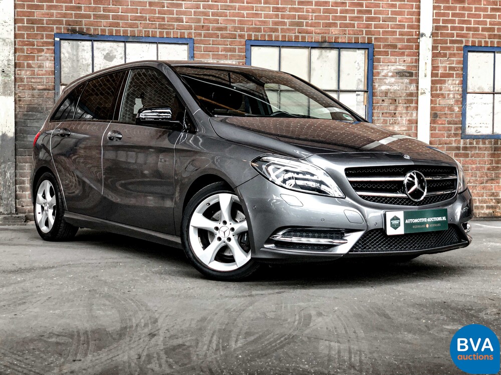 Mercedes-Benz B180 B-Klasse Ambition -Org NL, 2-SHJ-07.