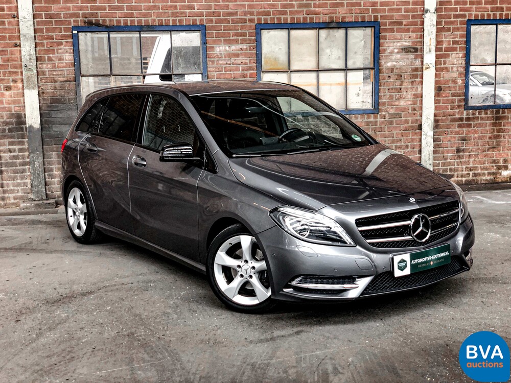 Mercedes-Benz B180 B-Klasse Ambition -Org NL, 2-SHJ-07.