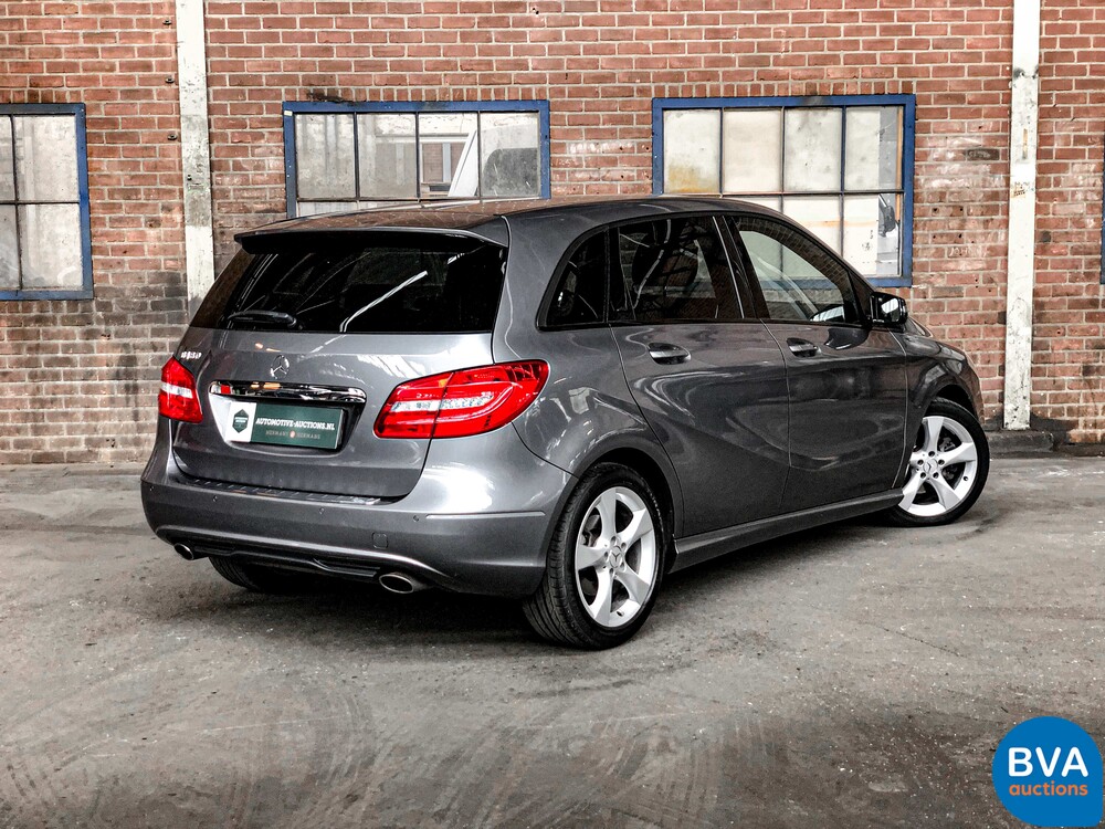 Mercedes-Benz B180 B-Klasse Ambition -Org NL, 2-SHJ-07.