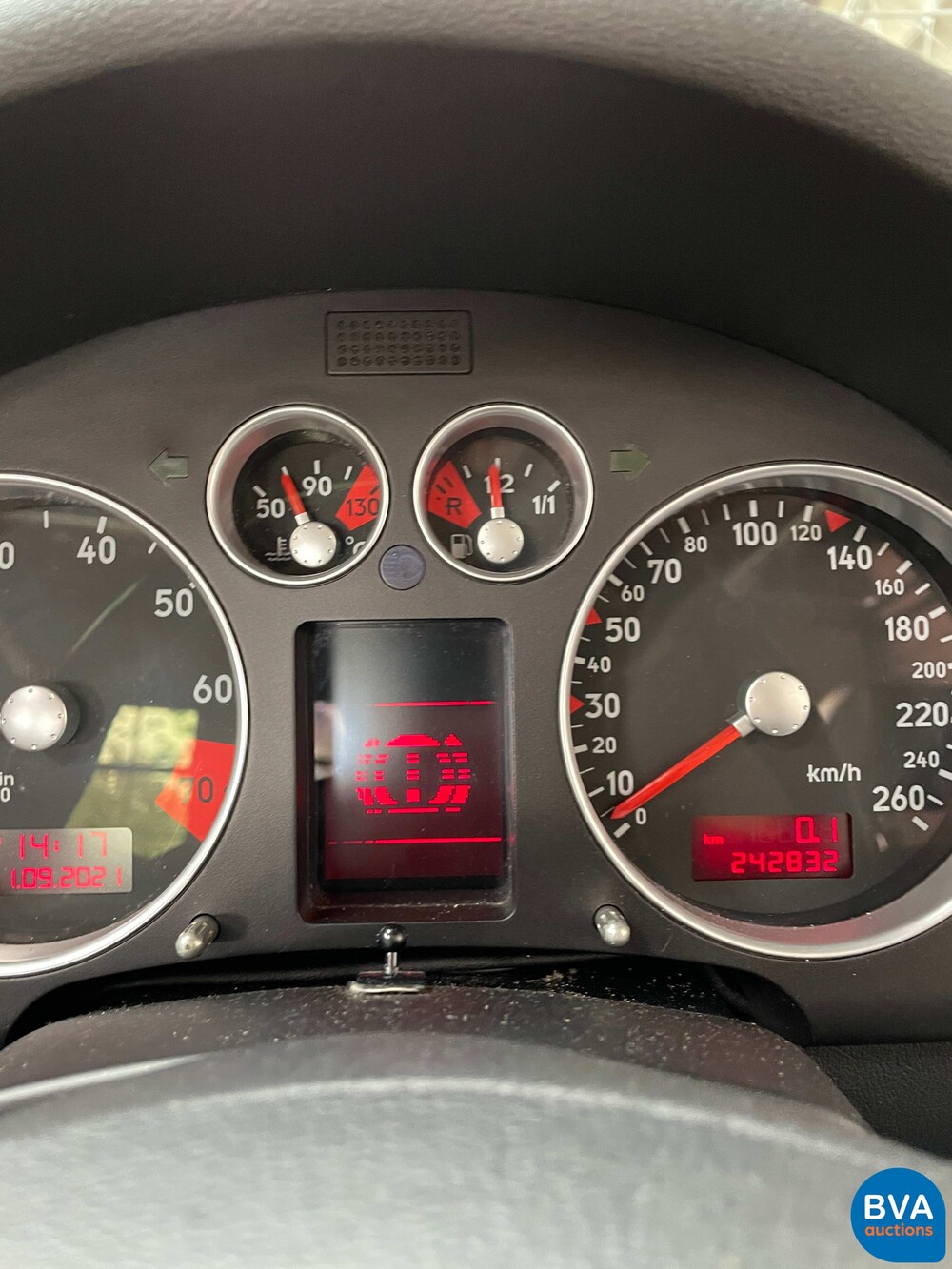 Audi TT-Roadster 1.8 Turbo 179 PS 2000 -Org. NL-, 86-FX-SL.