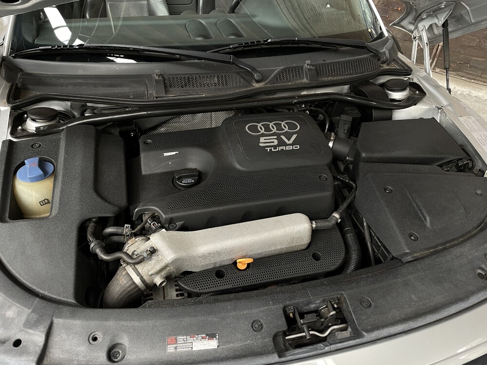 Audi TT-Roadster 1.8 Turbo 179 PS 2000 -Org. NL-, 86-FX-SL.