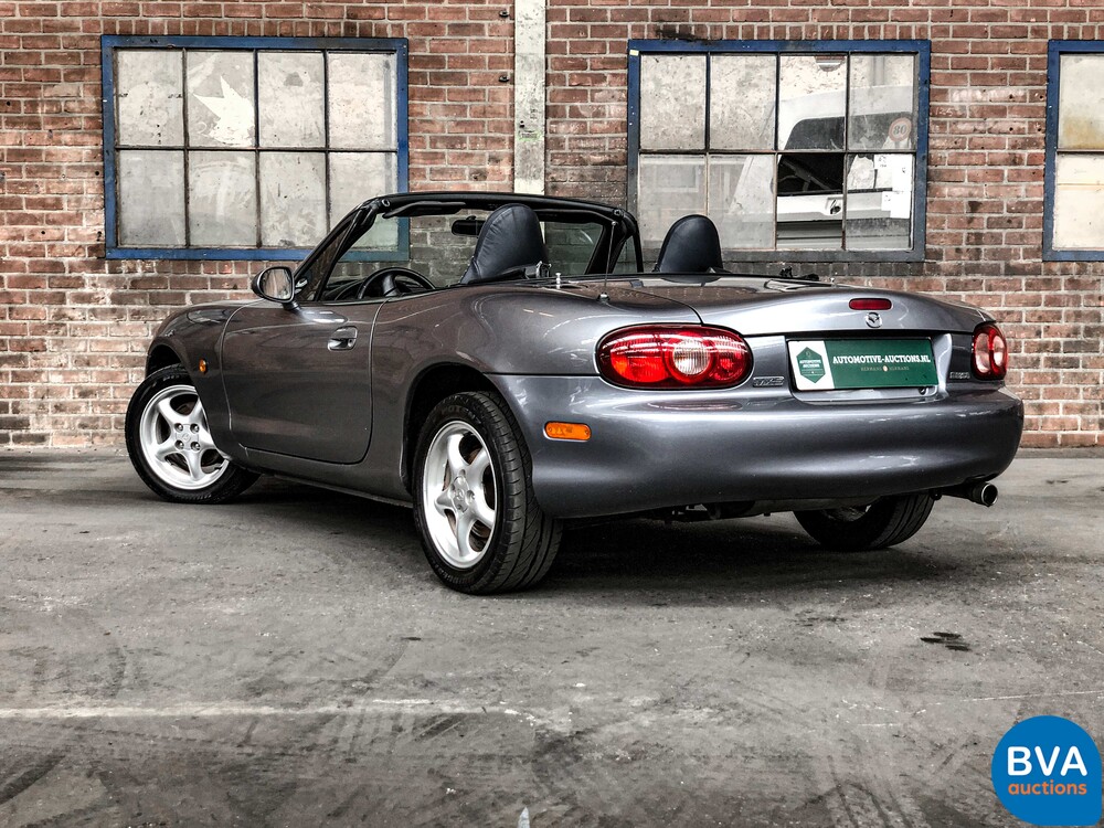 Mazda MX-5 1.6i Exclusive 110PS 2004, 53-RZN-5.