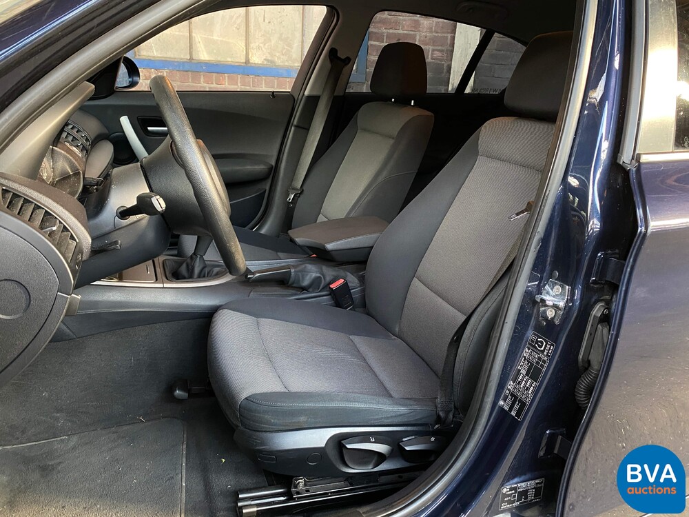 BMW 118i 1er 129PS 2006, KL-743-J.