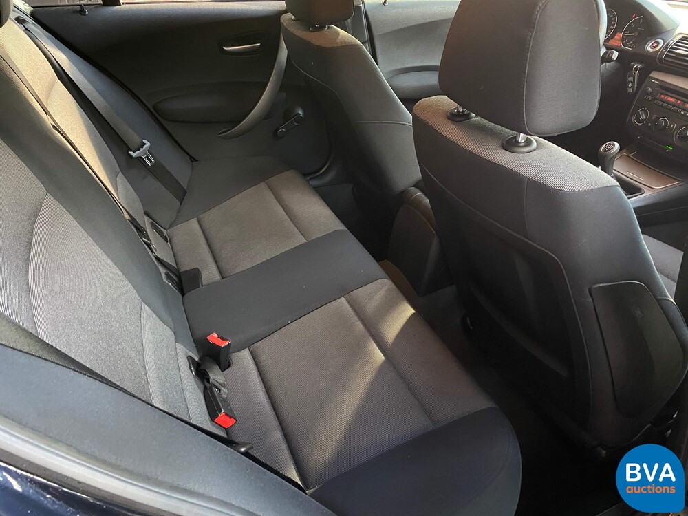 BMW 118i 1er 129PS 2006, KL-743-J.